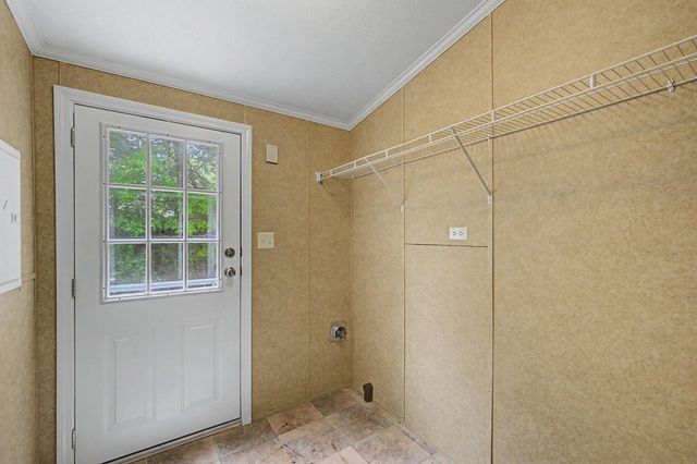 2 Tamarack Place, Londonderry, NH 03038