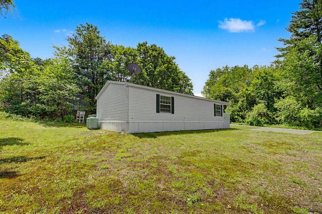 2 Tamarack Place, Londonderry, NH 03038