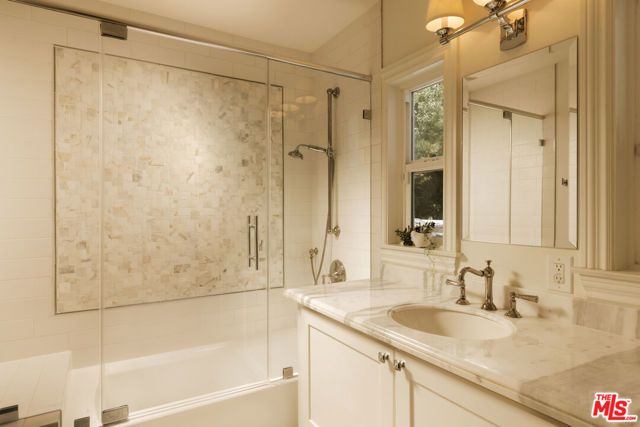 436 Loring Avenue, Los Angeles, CA 90024