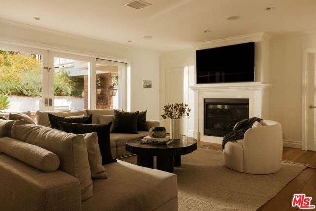436 Loring Avenue, Los Angeles, CA 90024