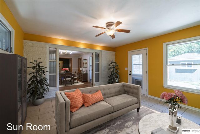 1524 Skyline Drive, Lincoln, NE 68506
