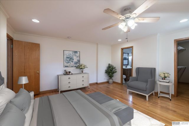 1524 Skyline Drive, Lincoln, NE 68506