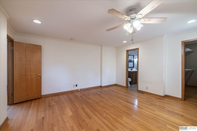1524 Skyline Drive, Lincoln, NE 68506