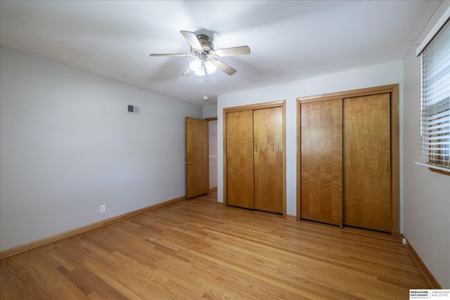 1524 Skyline Drive, Lincoln, NE 68506