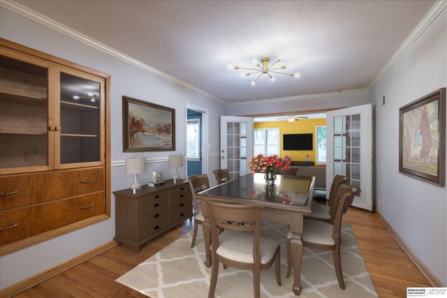 1524 Skyline Drive, Lincoln, NE 68506