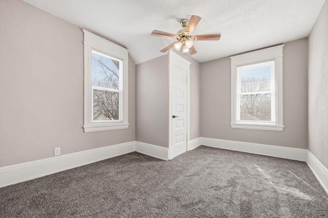 363 Geranium Avenue E, Saint Paul, MN 55130