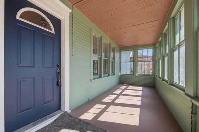 363 Geranium Avenue E, Saint Paul, MN 55130