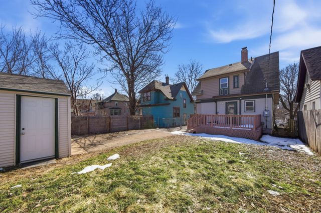 363 Geranium Avenue E, Saint Paul, MN 55130