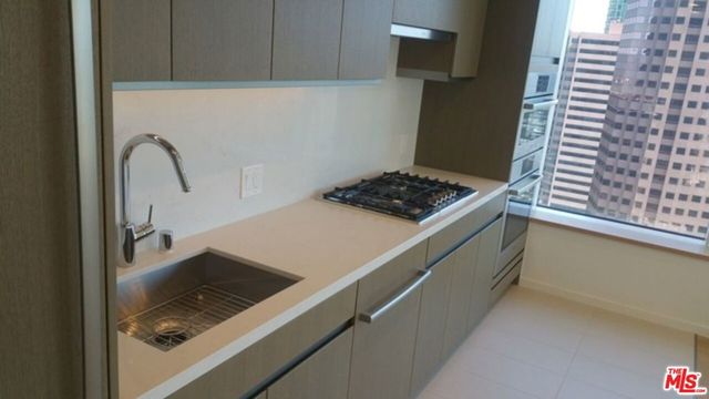 889 Francisco Street 2503, Los Angeles, CA 90017