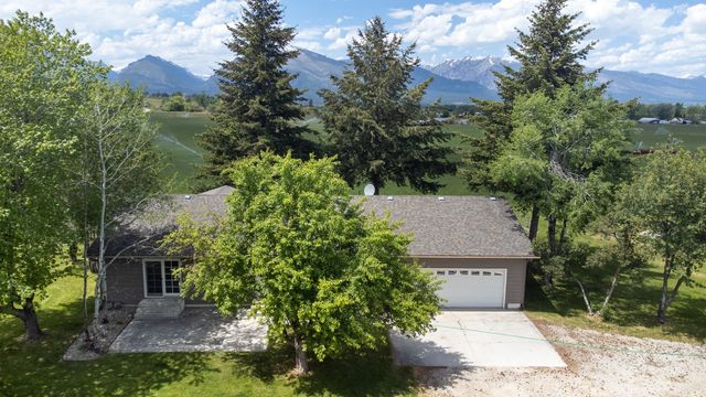 904 S Shoshone Loop, Hamilton, MT 59840