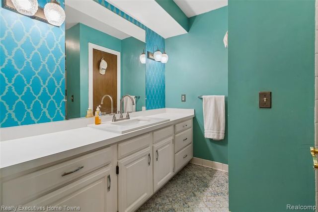 75095 Mackey Road, Richmond, MI 48062