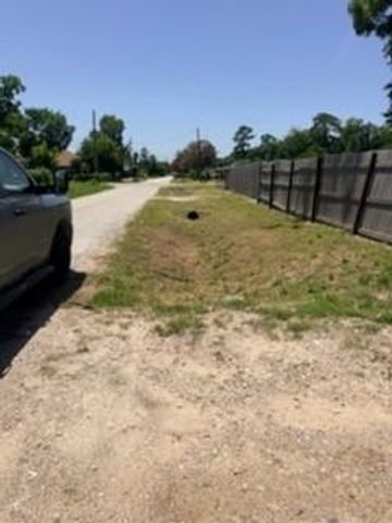 4713 Earline Street, Houston, TX 77016