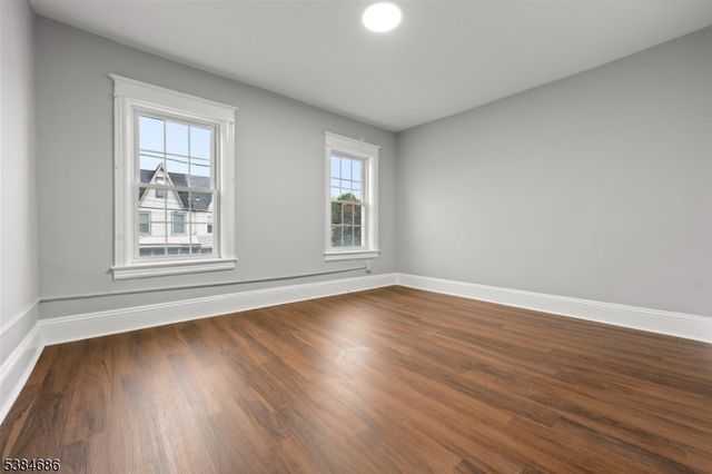 483 Thomas St, Phillipsburg Town, NJ 08865