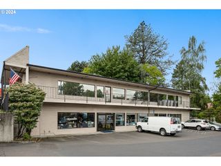 13015 Sw PACIFIC Hwy, Portland, OR 97223