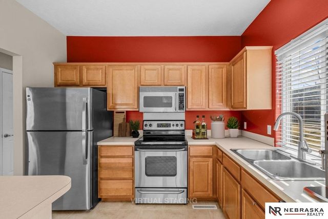 5110 N 154th Street, Omaha, NE 68116