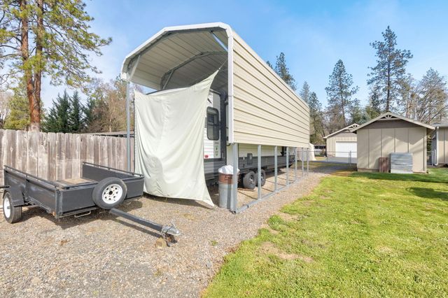 9547 Old Stage Road, Central Point, OR 97502