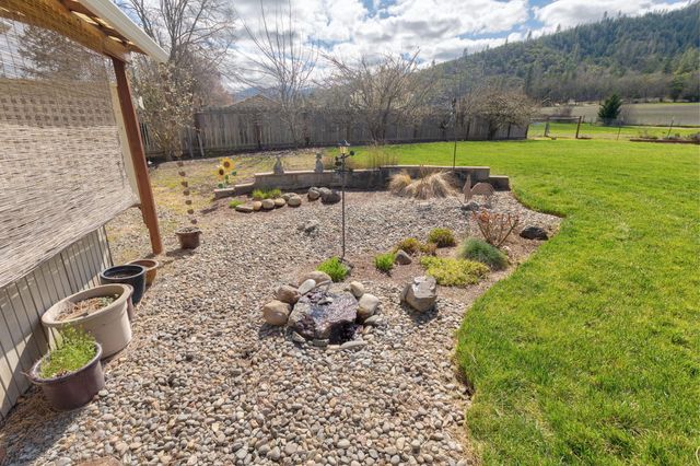 9547 Old Stage Road, Central Point, OR 97502