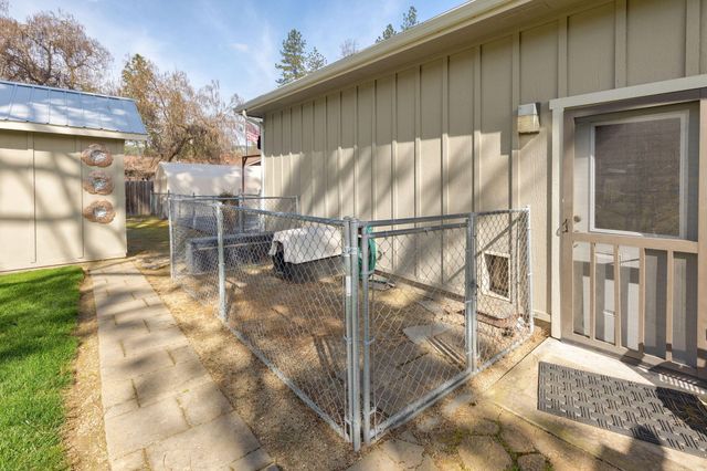 9547 Old Stage Road, Central Point, OR 97502