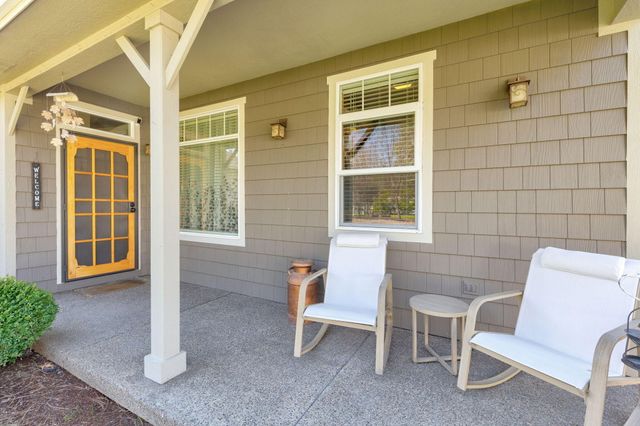 9547 Old Stage Road, Central Point, OR 97502