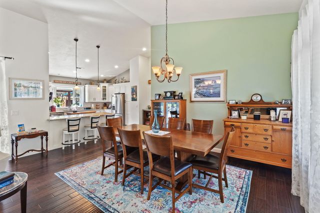 9547 Old Stage Road, Central Point, OR 97502