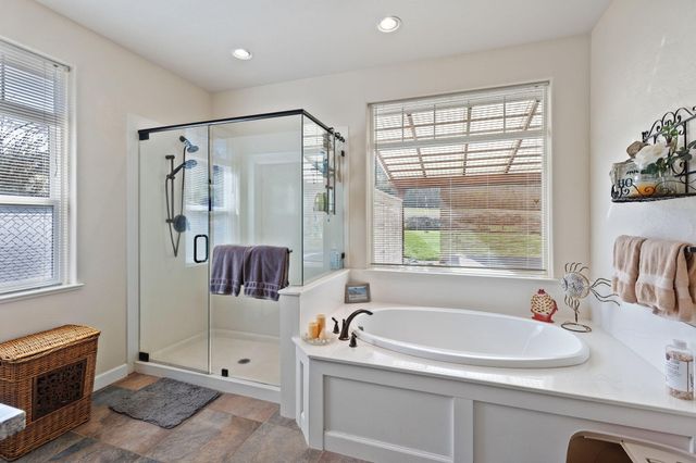 9547 Old Stage Road, Central Point, OR 97502