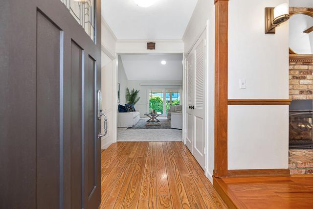 5100 Oak Point Way, Fair Oaks, CA 95628