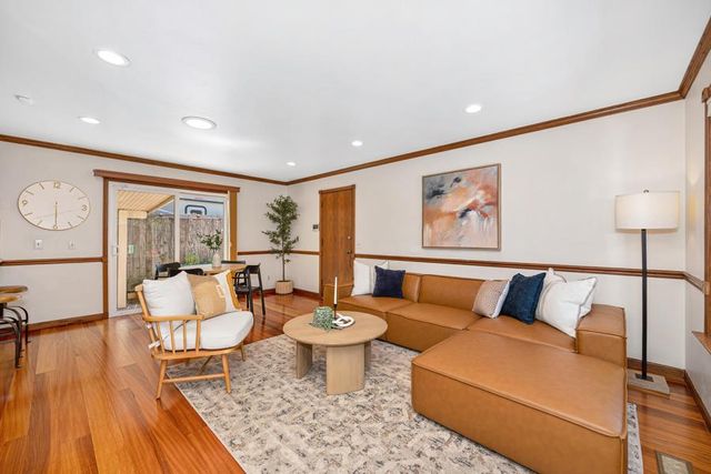 5100 Oak Point Way, Fair Oaks, CA 95628