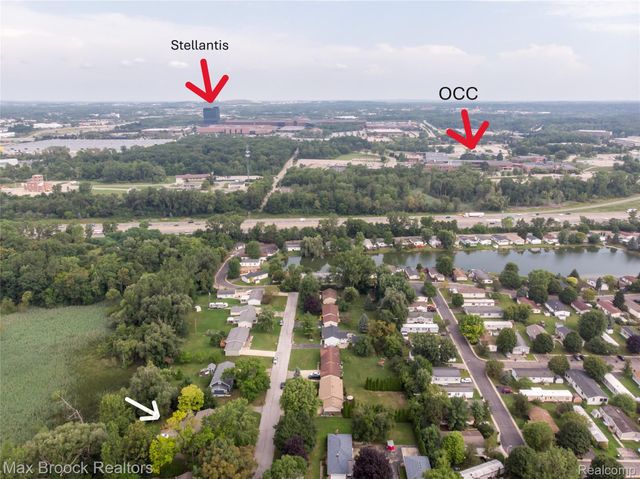 465 Robert Court, Auburn Hills, MI 48326