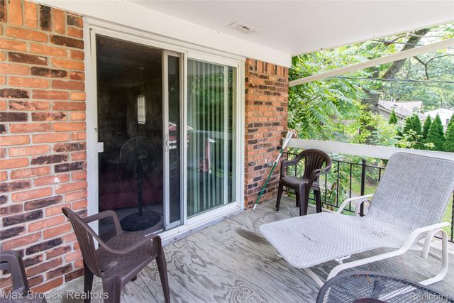 465 Robert Court, Auburn Hills, MI 48326