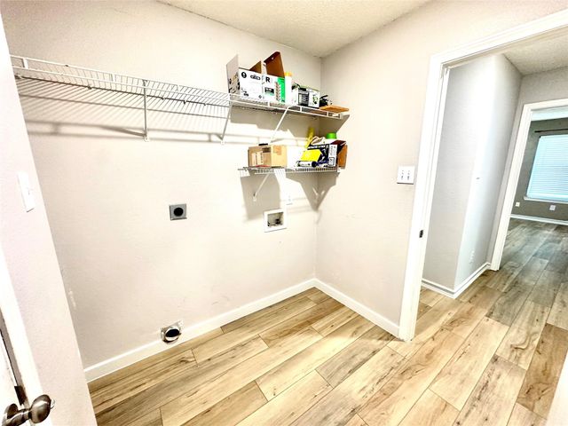 1509 Creekside Avenue, Sherman, TX 75092
