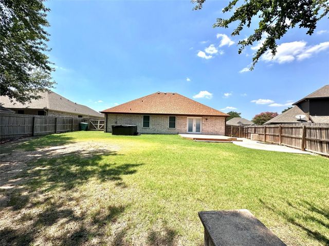 1509 Creekside Avenue, Sherman, TX 75092