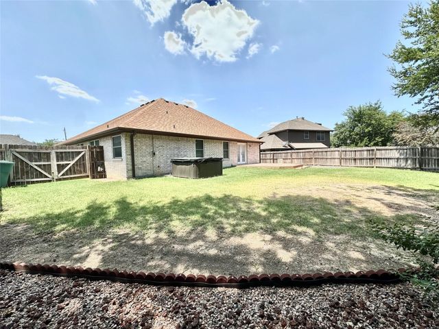 1509 Creekside Avenue, Sherman, TX 75092