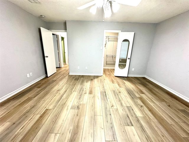 1509 Creekside Avenue, Sherman, TX 75092