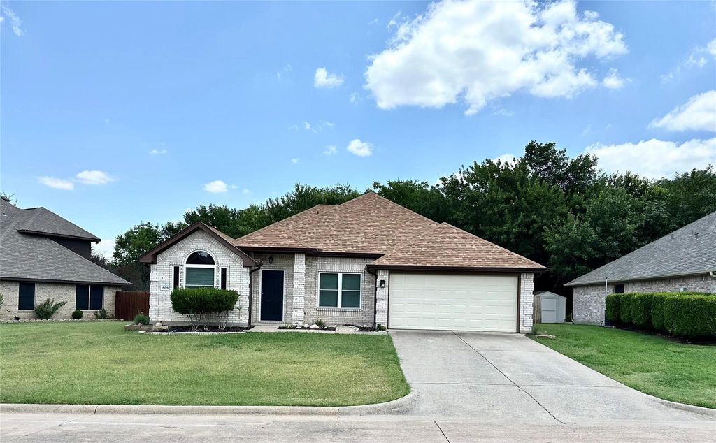 1509 Creekside Avenue, Sherman, TX 75092