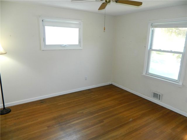 68 Zinnia Drive, Cranston, RI 02920