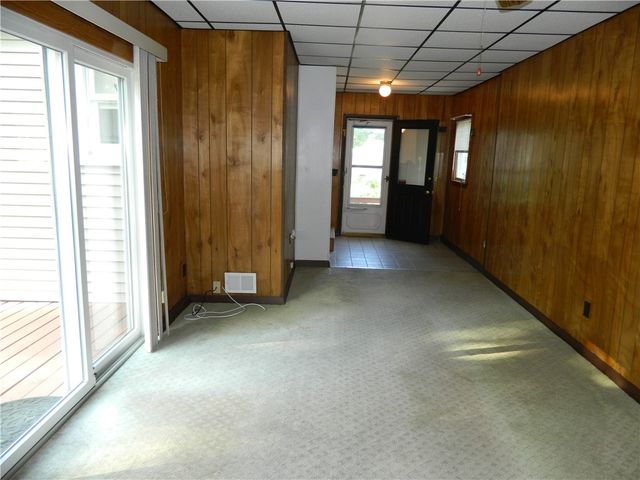 68 Zinnia Drive, Cranston, RI 02920