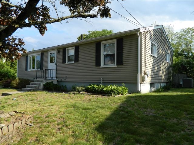 68 Zinnia Drive, Cranston, RI 02920