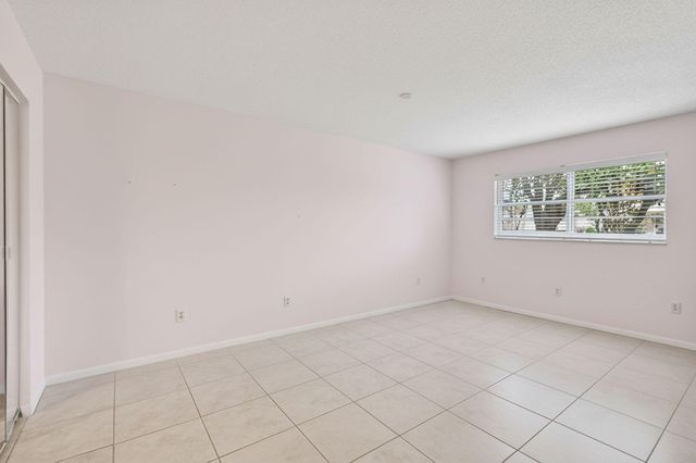 770 Lori Drive 253, Palm Springs, FL 33461