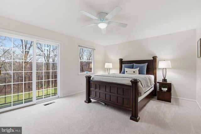 305 COUNTRYVIEW DR, Bryn Mawr, PA 19010