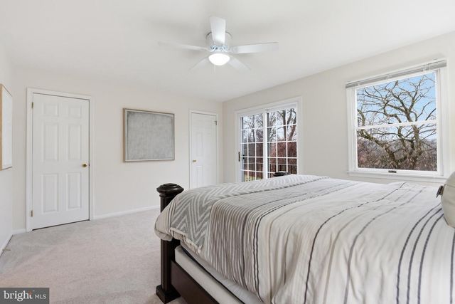 305 COUNTRYVIEW DR, Bryn Mawr, PA 19010