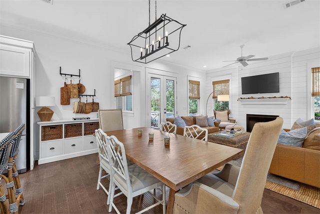 1925 Frederica Road, St Simons Island, GA 31522