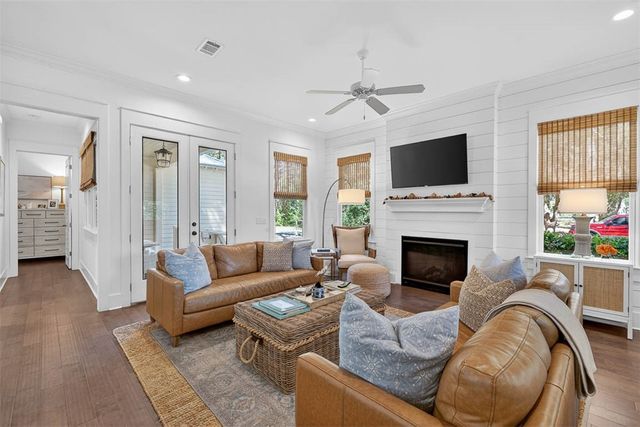 1925 Frederica Road, St Simons Island, GA 31522