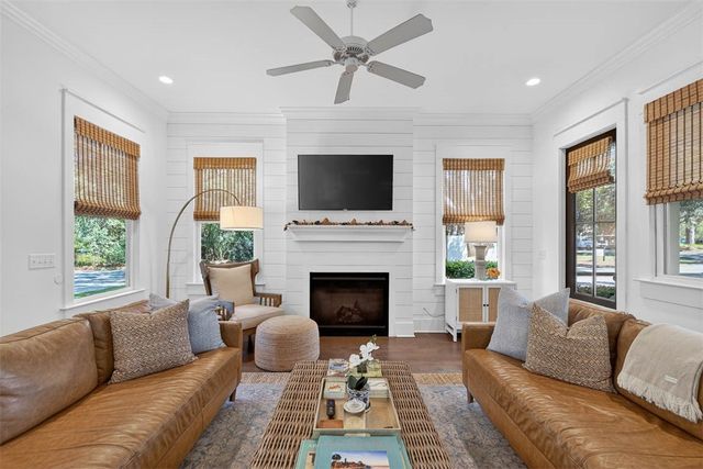 1925 Frederica Road, St Simons Island, GA 31522