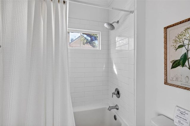 1925 Frederica Road, St Simons Island, GA 31522