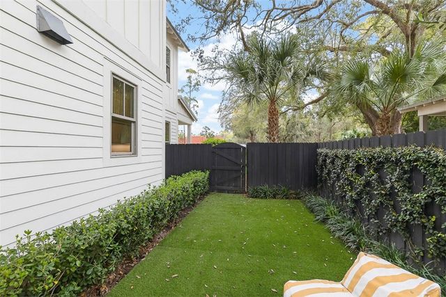 1925 Frederica Road, St Simons Island, GA 31522