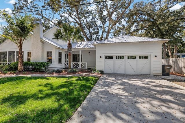 1925 Frederica Road, St Simons Island, GA 31522