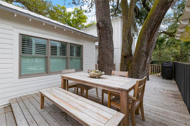 1925 Frederica Road, St Simons Island, GA 31522