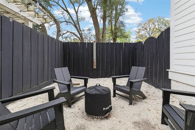 1925 Frederica Road, St Simons Island, GA 31522