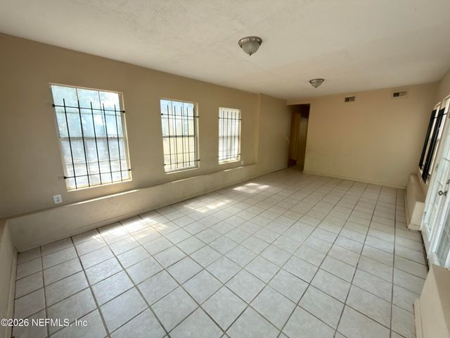 2820 AUBREY Avenue, Jacksonville, FL 32208
