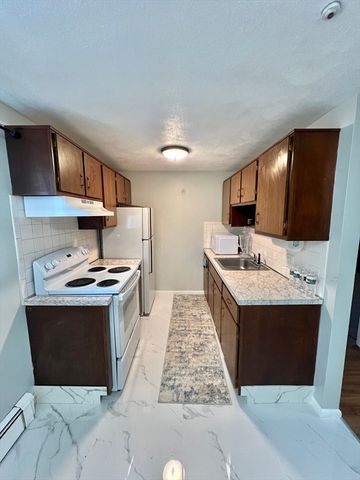 6 Woodcrest Ct 6, Weymouth, MA 02190